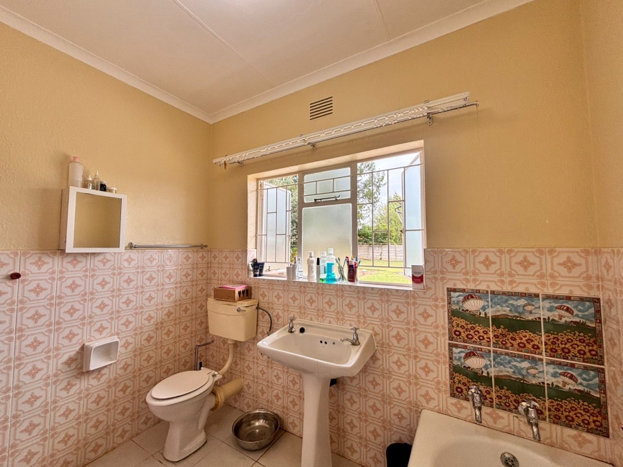 4 Bedroom Property for Sale in La Hoff North West